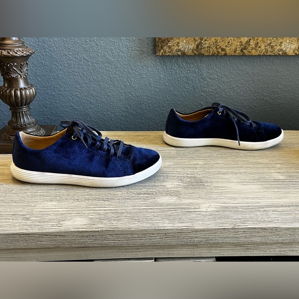 Cole Haan Grand Crosscourt Dark Blue Velvet Sneakers EUC - Picture 3 of 7